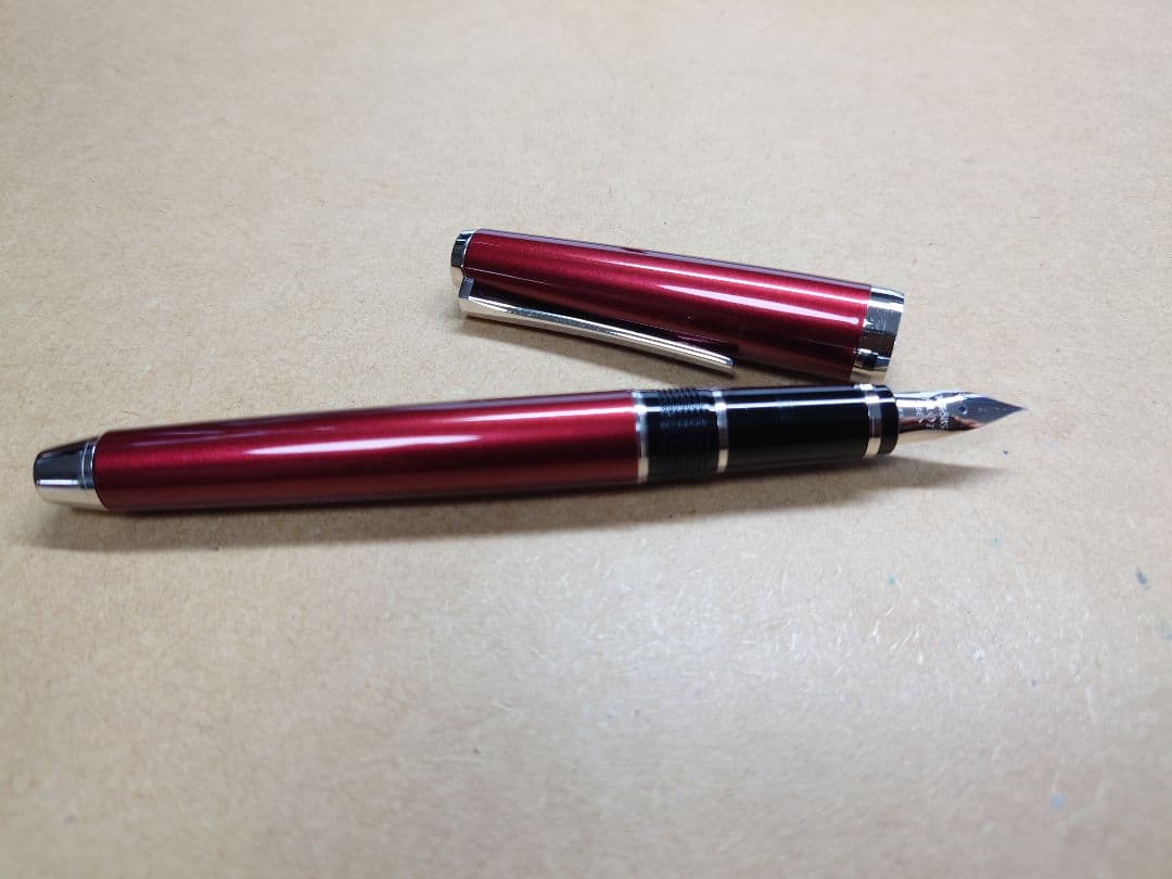 PILOT エラボー　金属軸