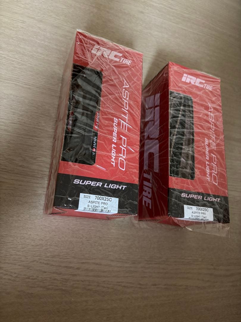 IRC ASPIREPRO S-LIGHT700x25Cタンサイド新品2本セット