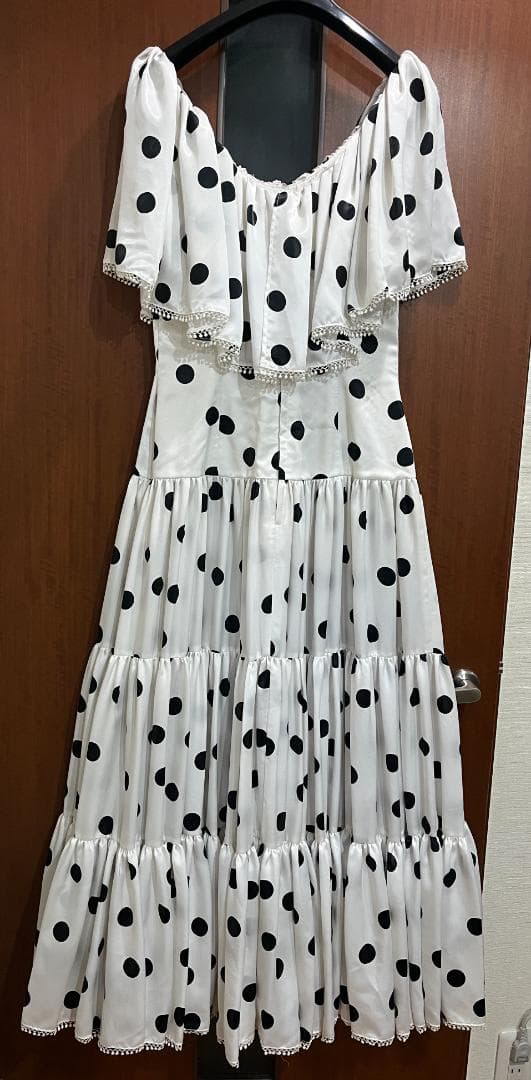 フラメンコ衣装 ワンピース ドレス ホワイト×ブラック水玉 フリルスリーブ