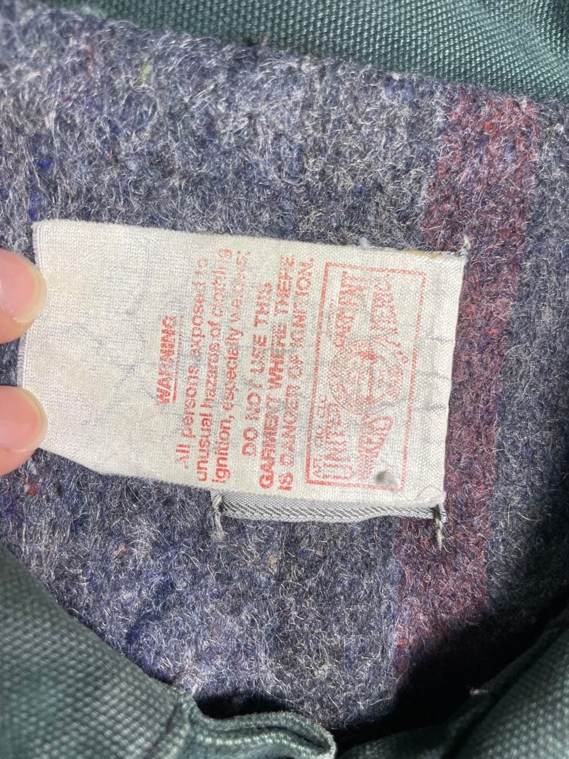 【幻のMedium】USA製 Carhartt HTG JB143 星タグ