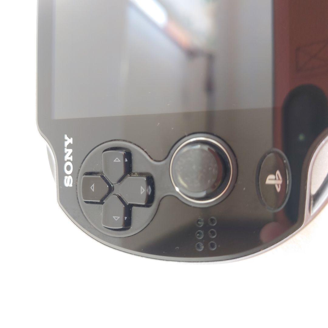 PS Vita PCH1100 ブラック 【ＩＰＳ液晶】【箱付き美品】