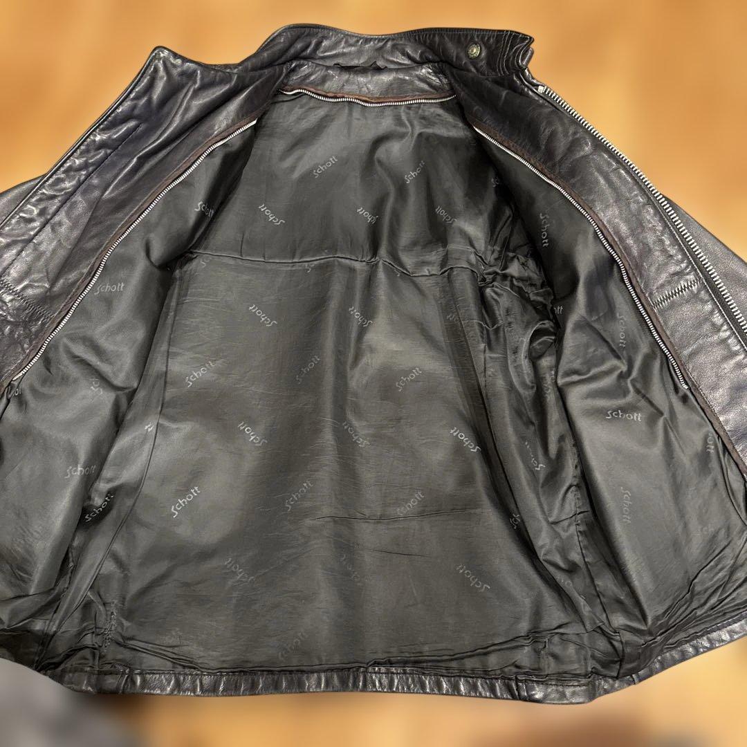schott 黒のライダースジャケット