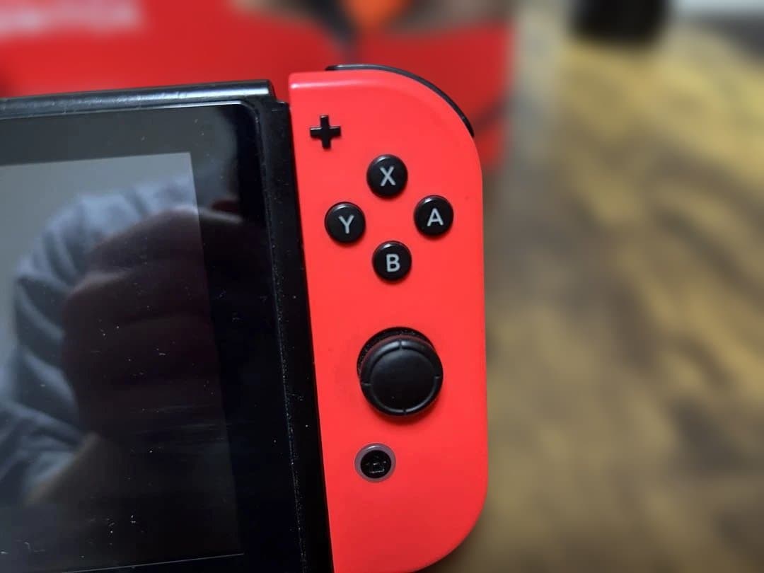Nintendo Switch ネオンブルー ネオンレッド