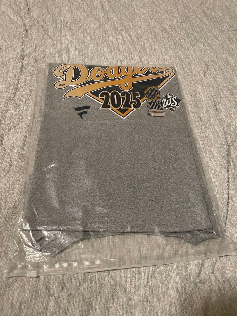 Dodgers 2025 ワールドシリーズ優勝Tシャツ L