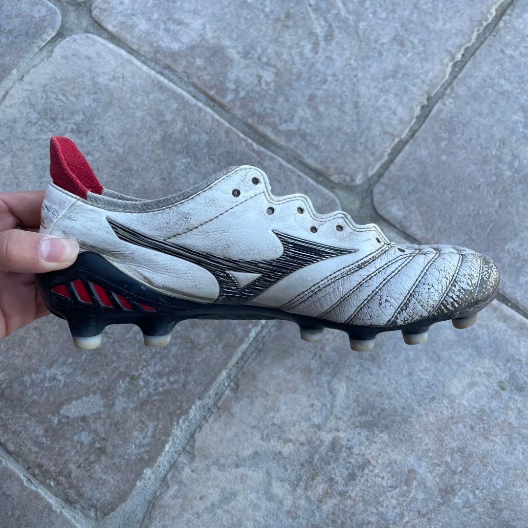 Mizunoモレリア サッカーシューズ ホワイト/レッド　23cm