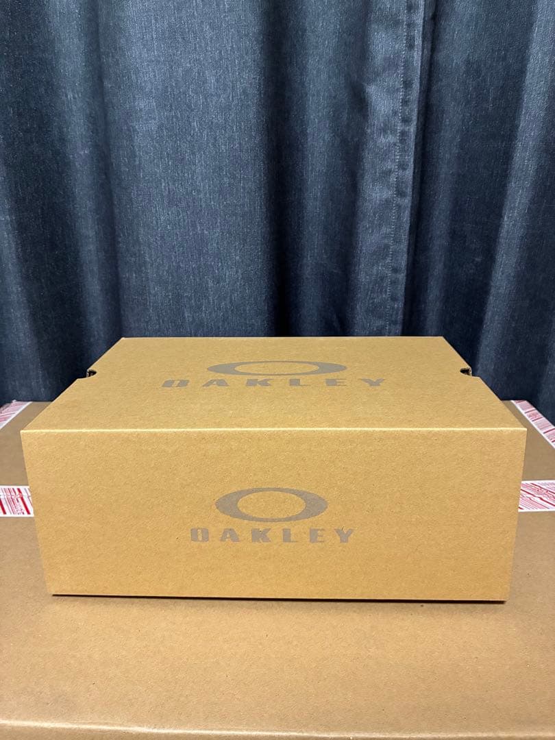 OAKLEY グレー スニーカー
