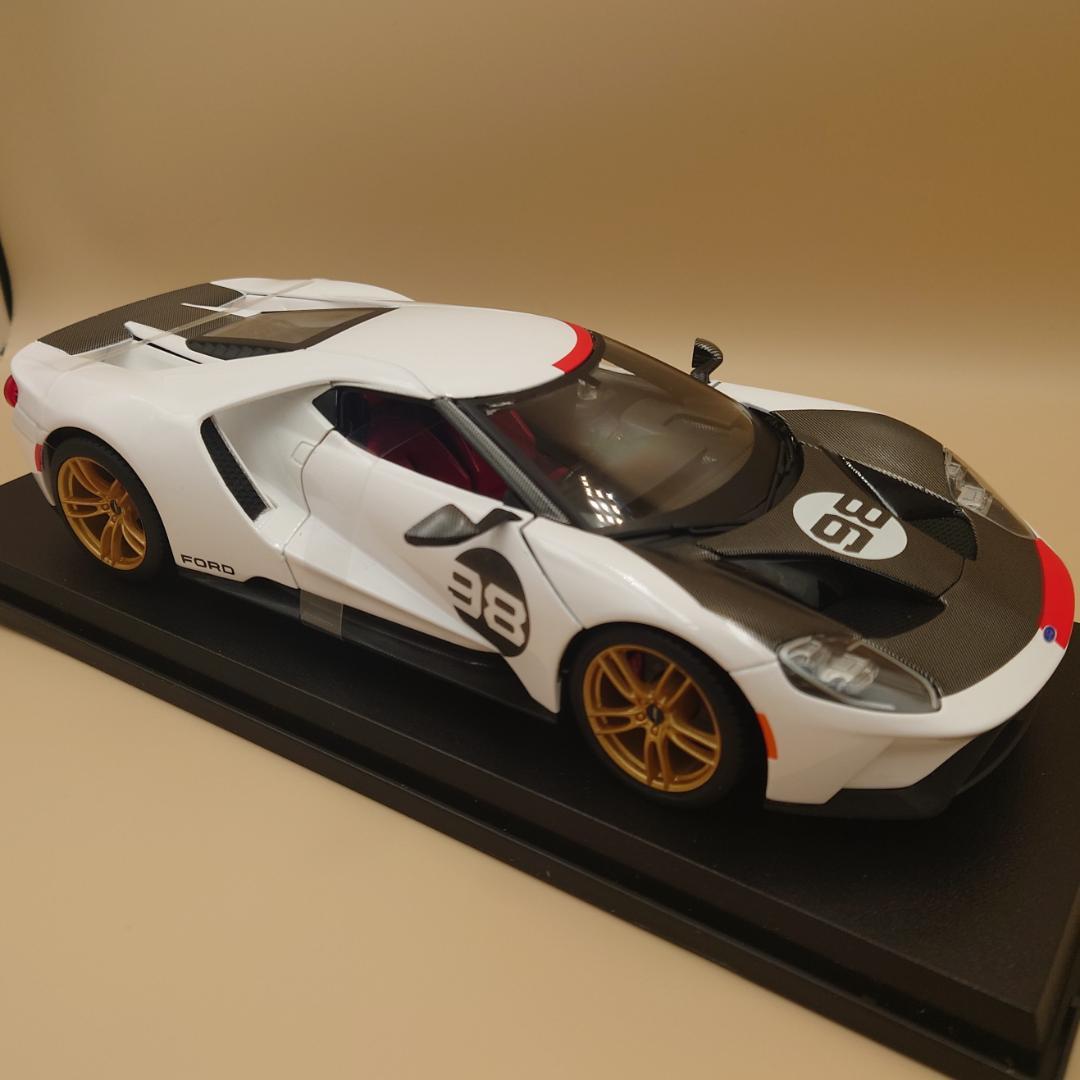 1/18 フォードGT 2021 Ford Heritage Edition