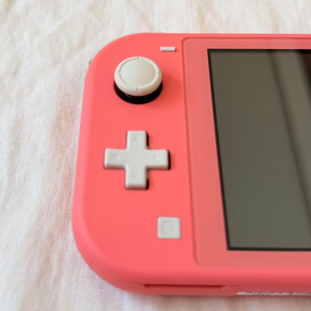 Nintendo Switch Lite コーラル 美品 充電器付き 箱あり