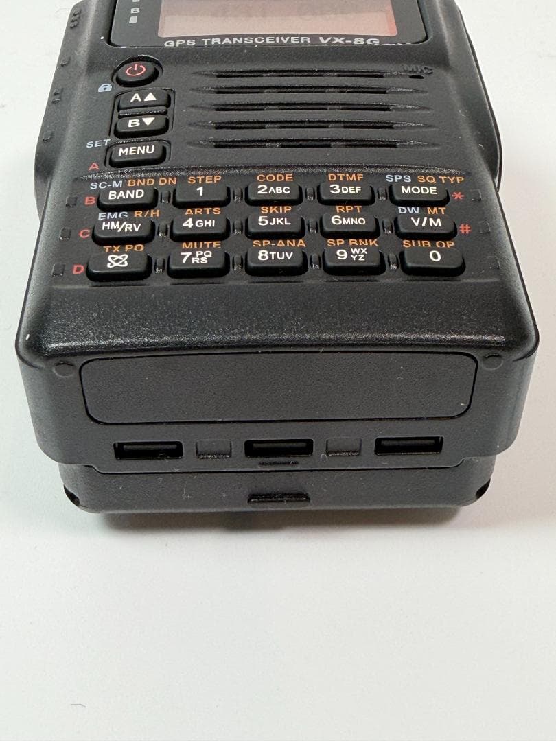 STANDARD VX-8G　144/430 MHz帯　GPS内蔵