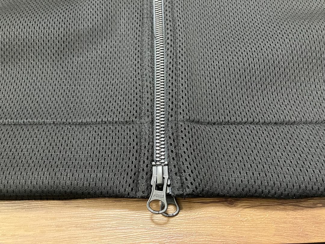 ◆新品(国内外売切レア商品)◆ PUMA MESH FULL ZIP HOODY