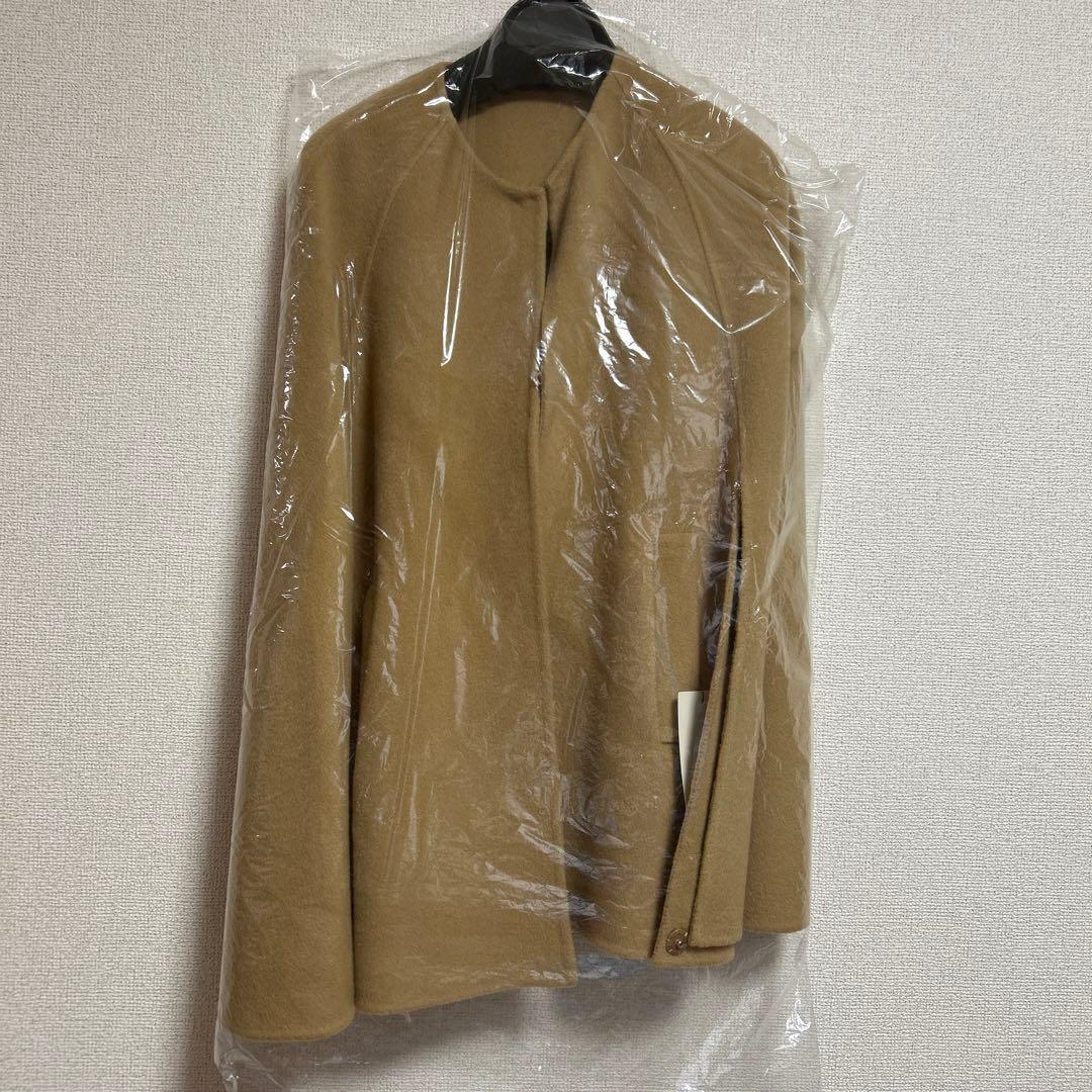 大特価　新品タグ付き　Gready Brilliant ケープコート　ポンチョ