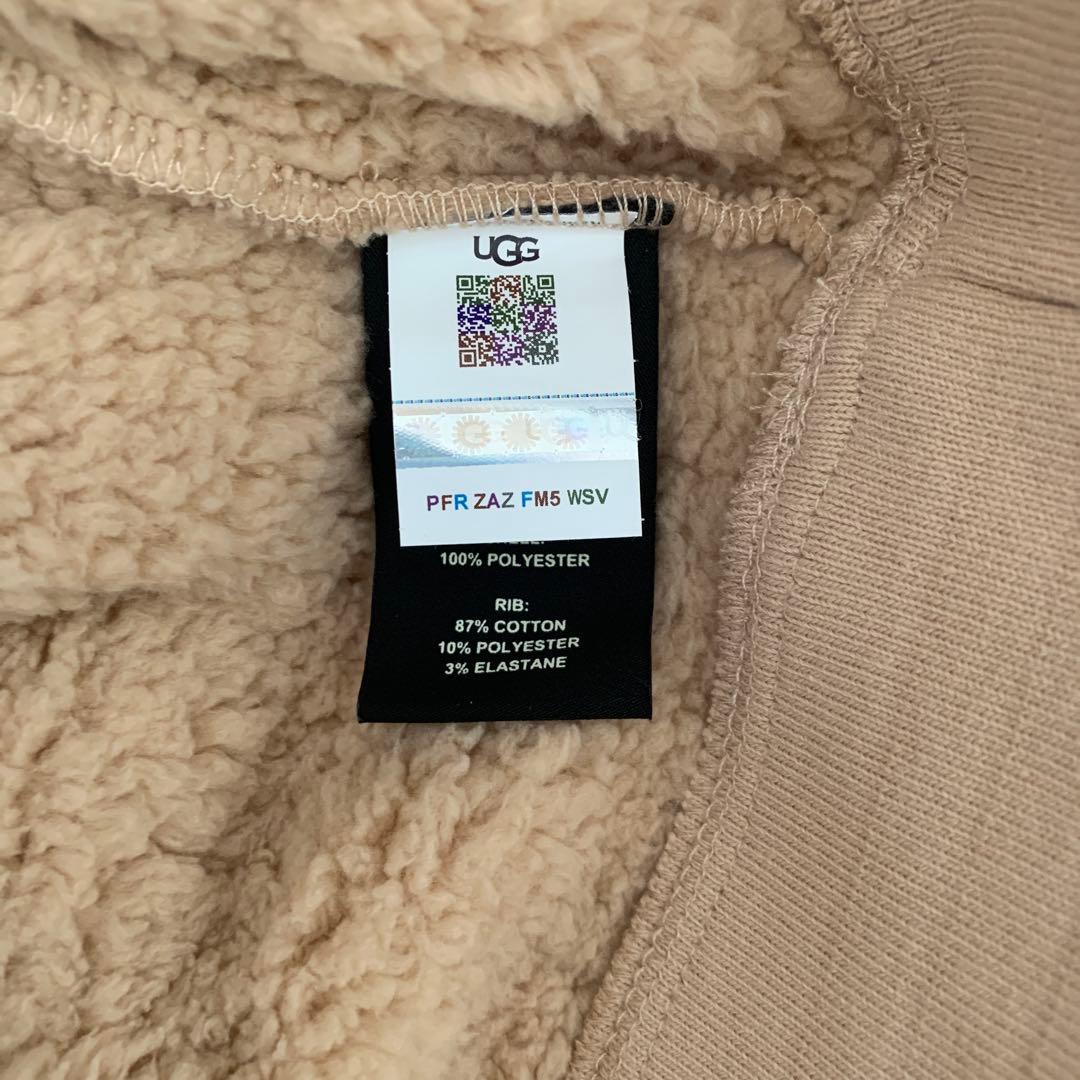 新品未使用UGG フリースパーカー ベージュ袋入り