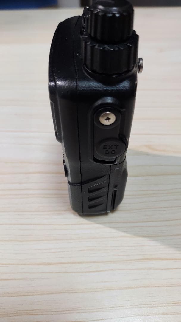 Yaesu VX-6 中古