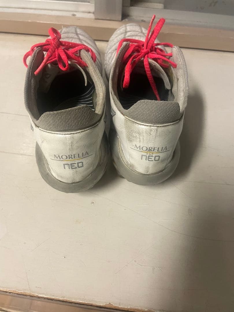 Mizuno Morelia Neo シャイニングサッカーシューズ