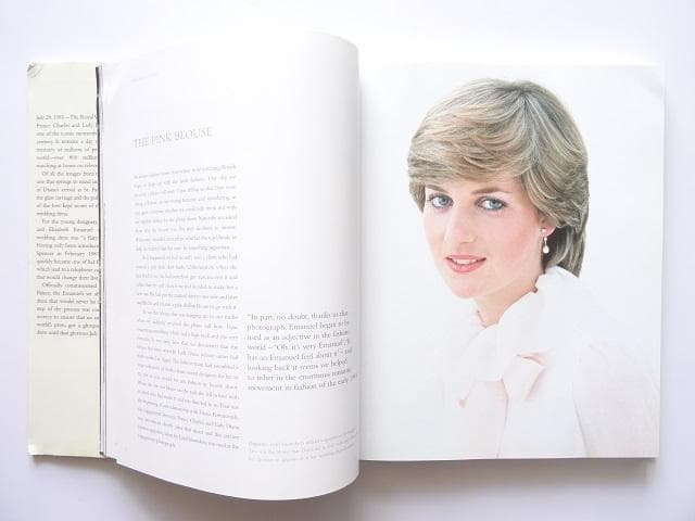 洋書◆ダイアナ結婚式写真集 本 英国 イギリス 王室 ドレス 制作 デザイン