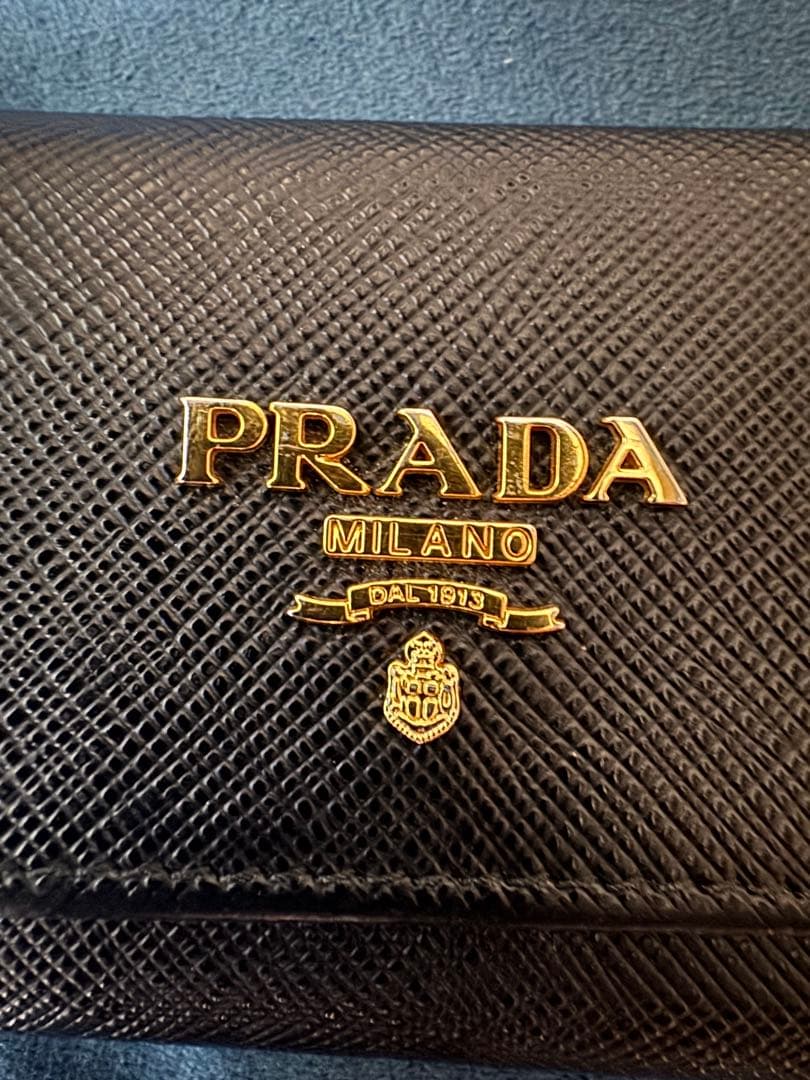 美品 PRADA プラダ ブラック レザー キーケース 6連