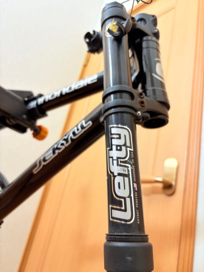 キャノンデール ジキル700、レフティELO MTBフレーム