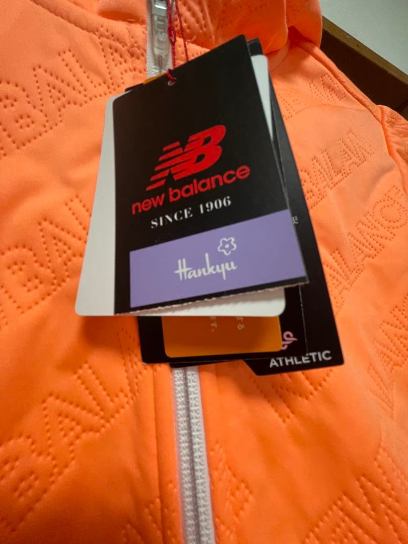 new balance キルティング裏起毛パーカー
