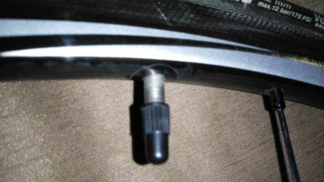 SHIMANO WH-9000 C24TU 前輪難あり