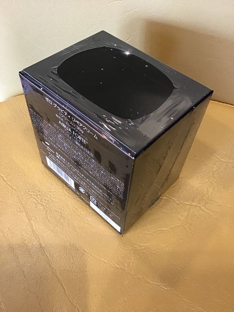ニナファーム　ゼロ　グラビティ　リペアクリーム　30グラム　新品