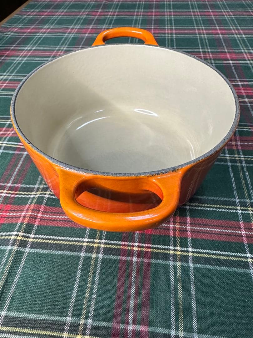ル・クルーゼ(Le Creuset) 16 オレンジ 新品未使用　箱無し
