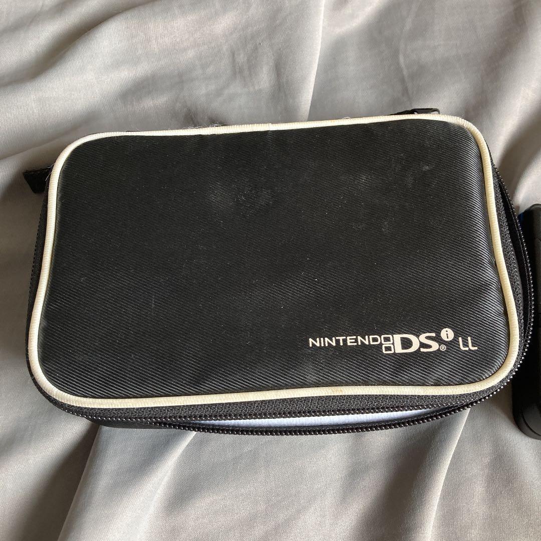 任天堂DS、充電器、カセット4つ
