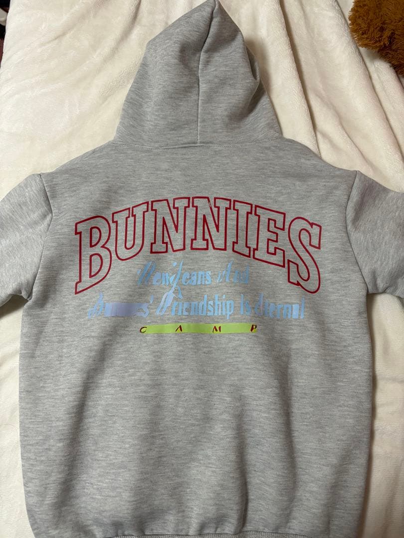 NewJeans bunnies campフーディー パーカーとズボン　新品