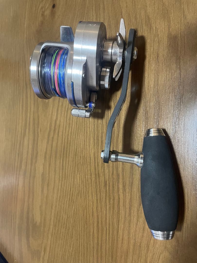 Saltiga 35NH カーボンハンドル付きリール