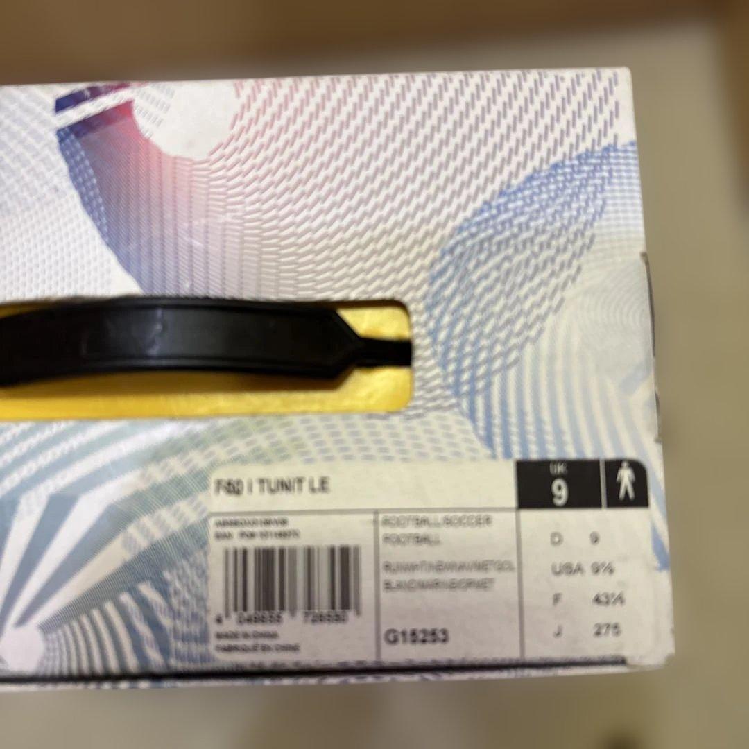 adidas F50 ホワイトサッカーシューズ