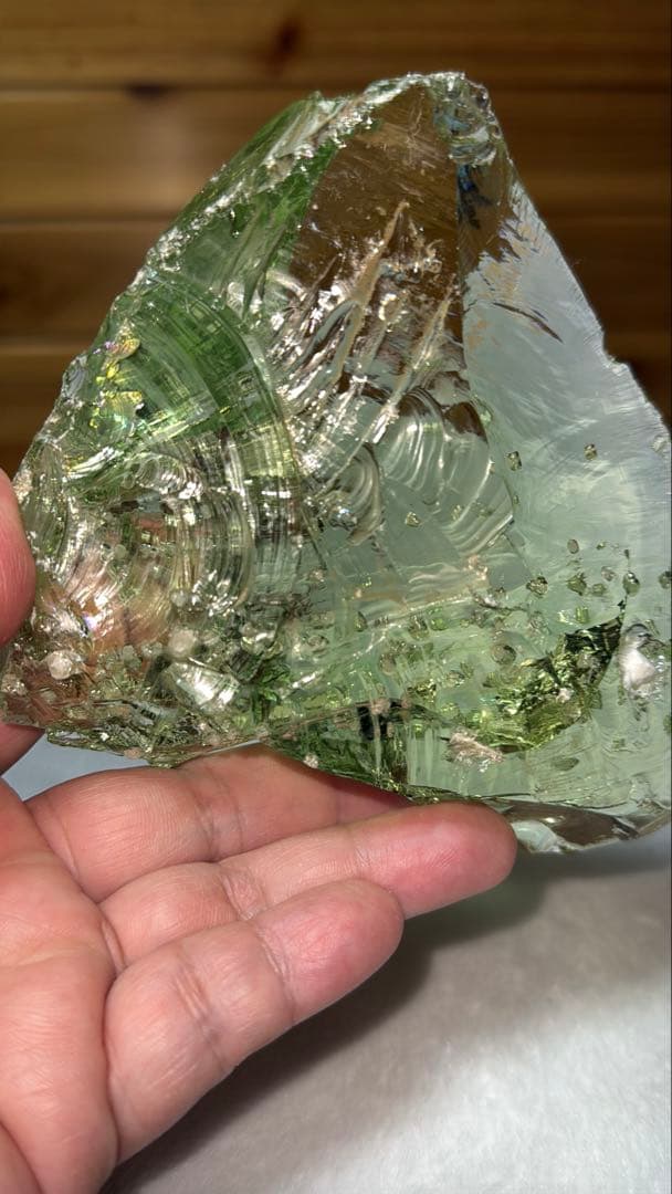 ⑤希少色 ジャワ島産火山性ガラス レモンライム クリストバライト結晶 原石かち割