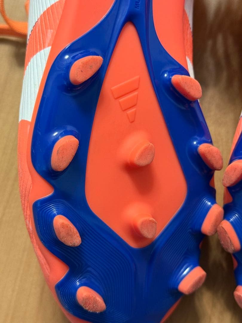 キッズ プレデター LEAGUE HG/AG / 土・人工芝用 adidas