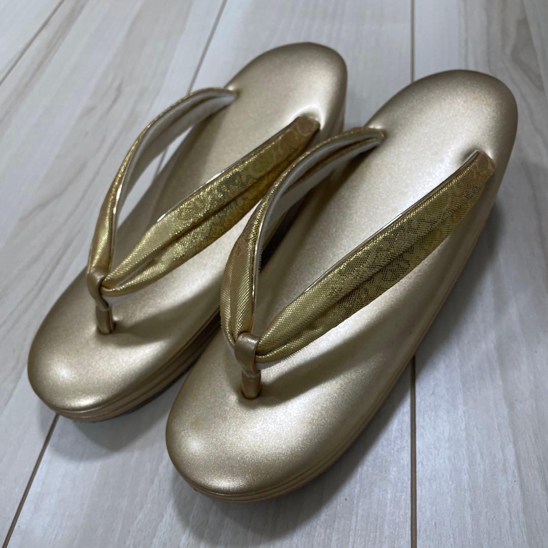 ※MaNa❄︎ 『金鷲』和装用バッグと『東京胡蝶』草履のセット　ゴールド