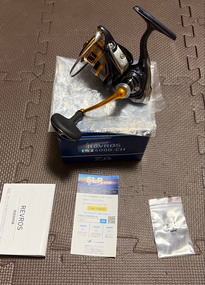 DAIWA 20REVROS LT 4000-CH スピニングリール
