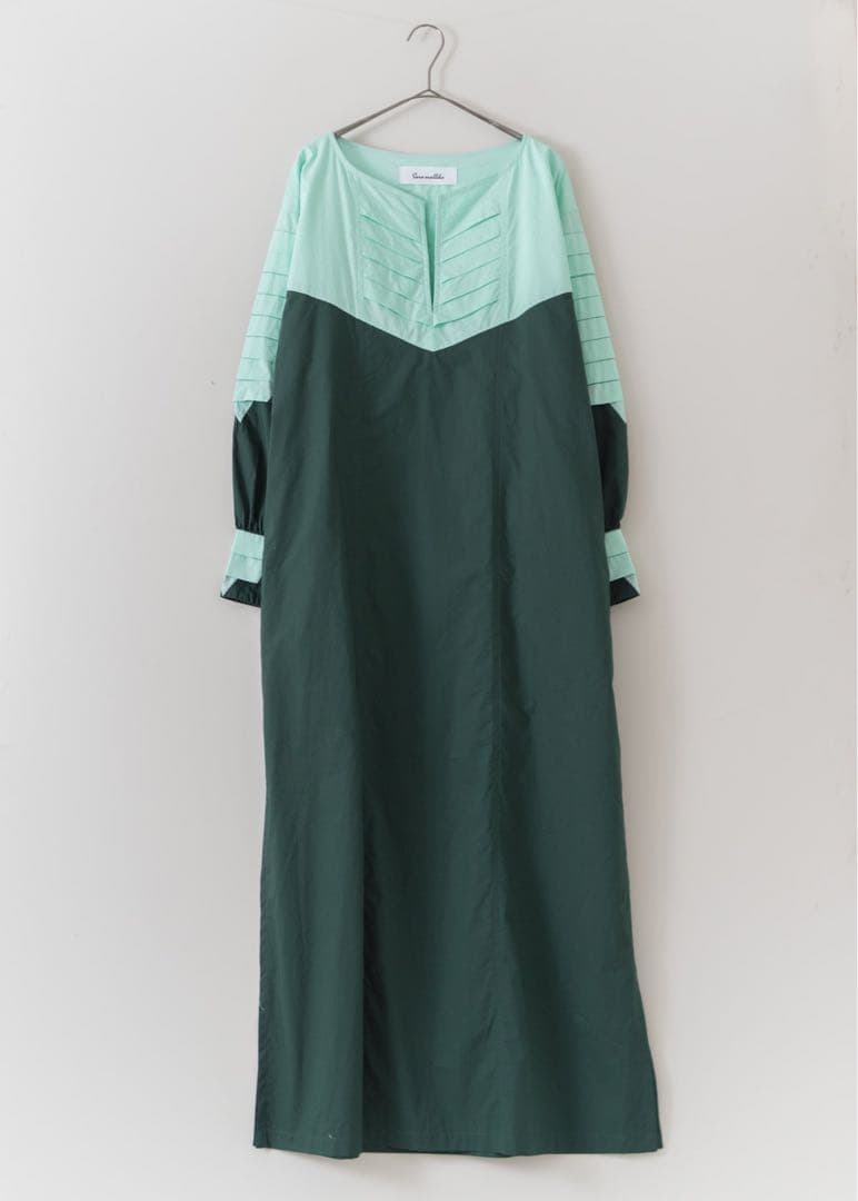 新品タグ付き Sara mallika サラマリカ ワンピース