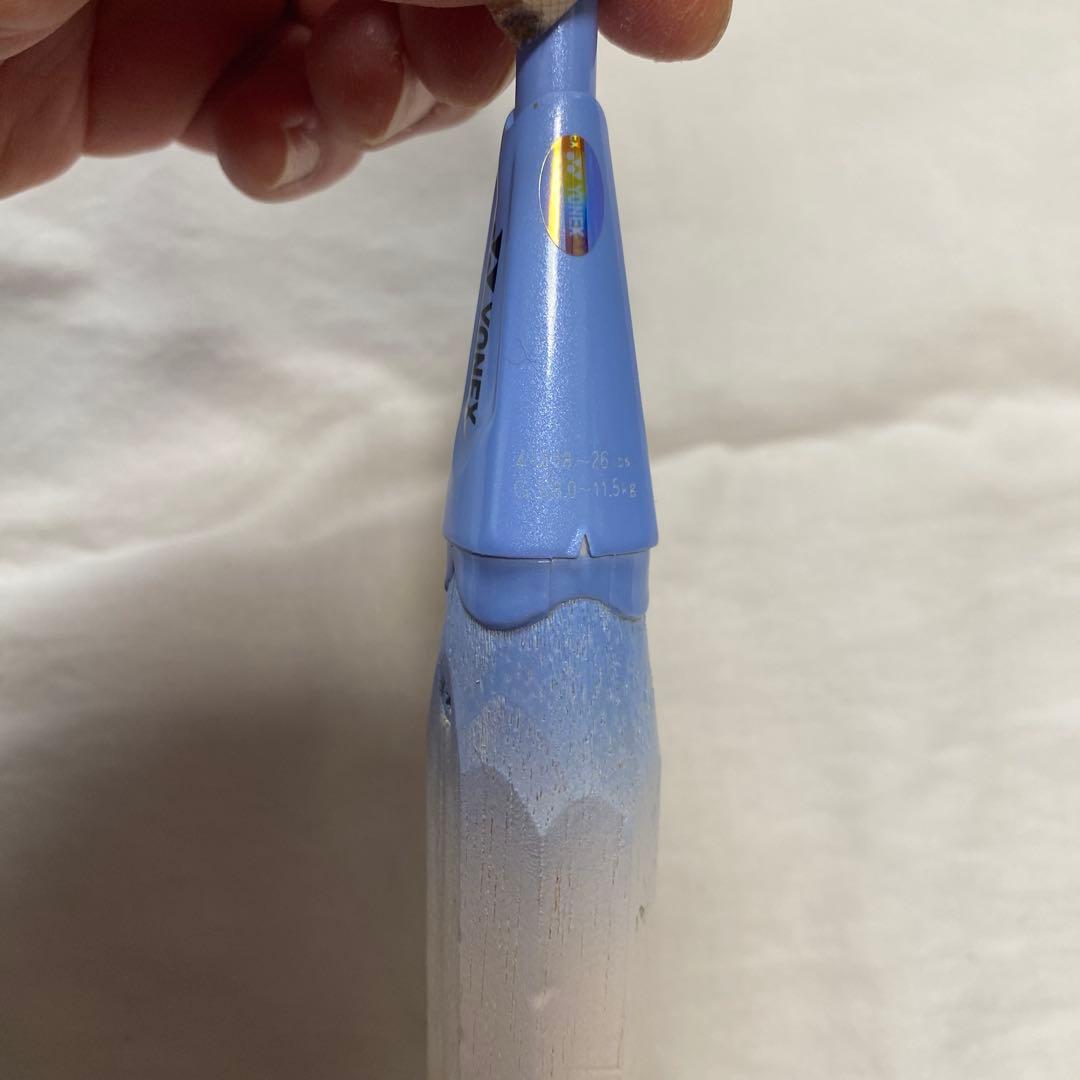 【最終値下げ】ヨネックス　アストロクス70 バドミントンラケット ②
