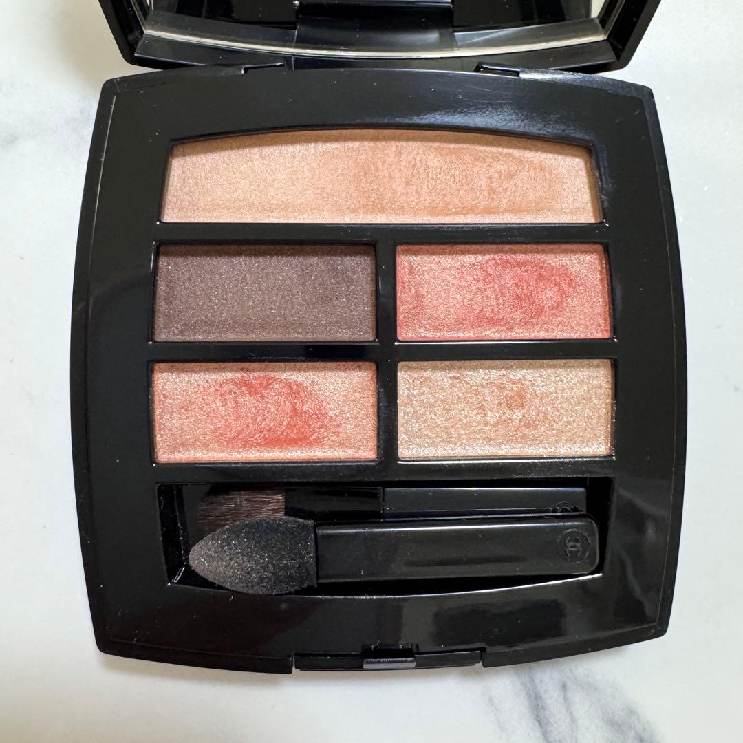 CHANEL レベージュパレットルガールウォーム
