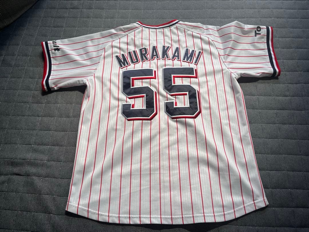 東京ヤクルトスワローズ 村上宗隆選直筆サイン入りユニフォーム