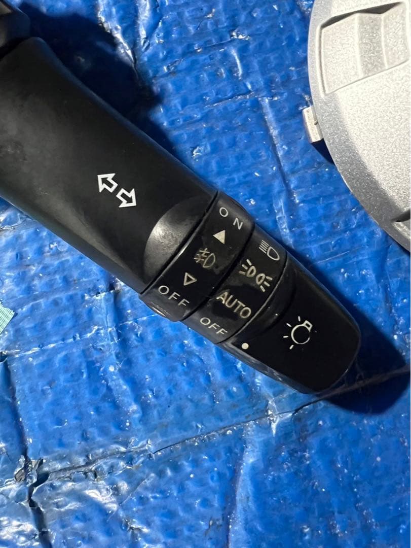 三菱　デリカD5 CV5W フォグランプ　スイッチ　※フォロー割OK