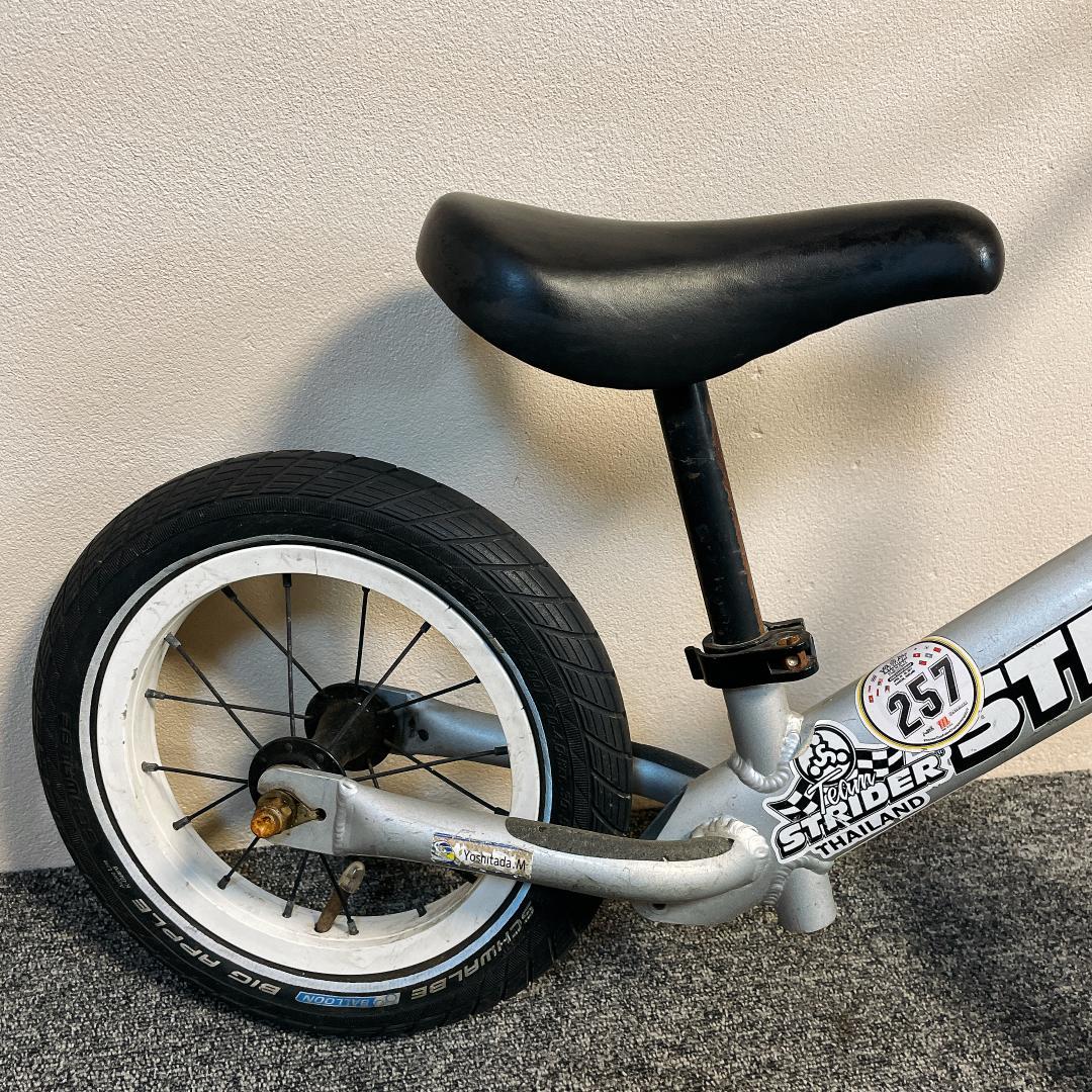 STRIDER PRO バランスバイク 12インチ シルバー カスタムハンドル