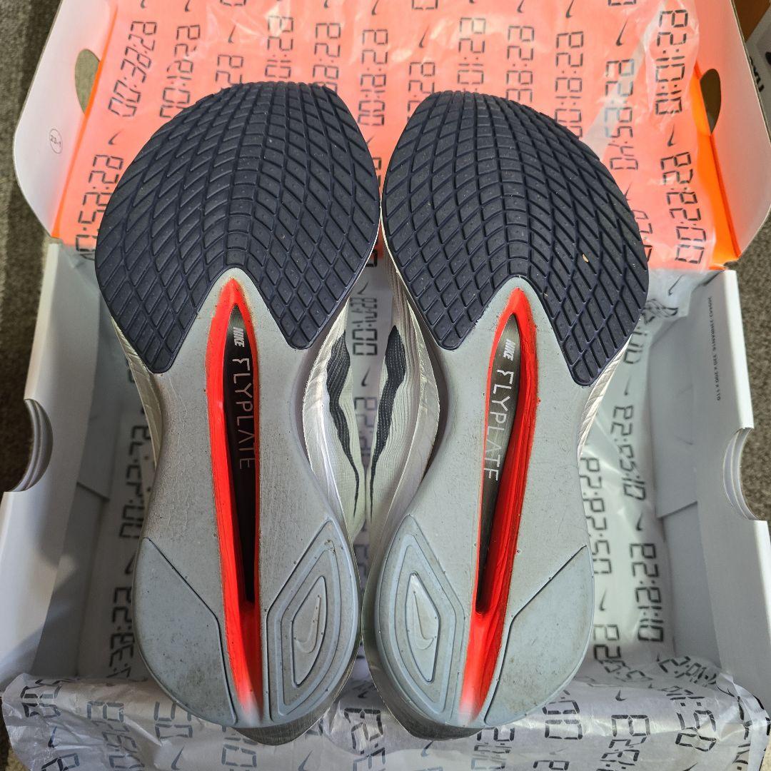 NIKE ZOOMX VAPORFLY NEXT％　ヴェイパーフライ