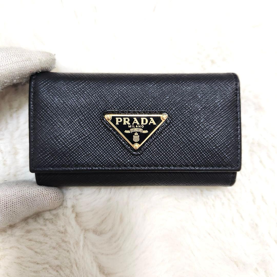 ✨極美品　付属品完備✨プラダ　キーケース　6連　サフィアーノ　三角ロゴ　ブラック