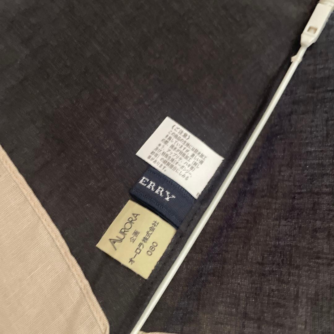 BURBERRY 折りたたみ日傘 ブラック/ベージュ　ロゴ