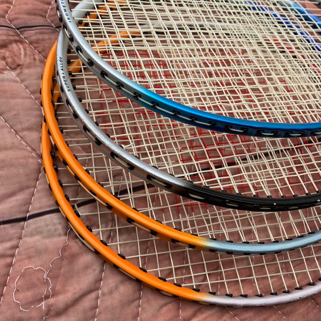 YONEX バドミントンラケット　まとめて４本