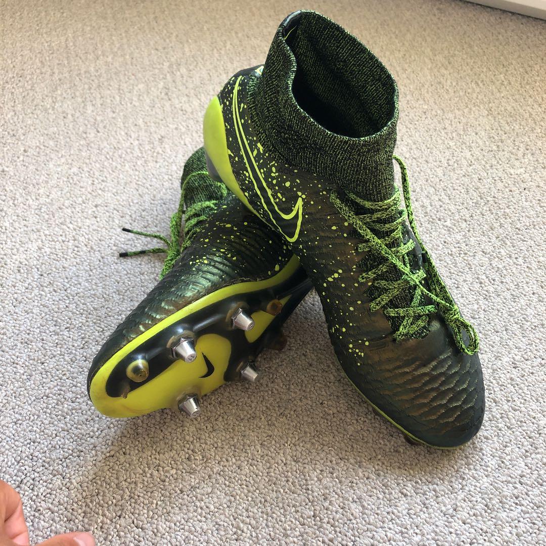 NIKE MAGISTA OPUS SG ナイキマジスタオーパスSG
