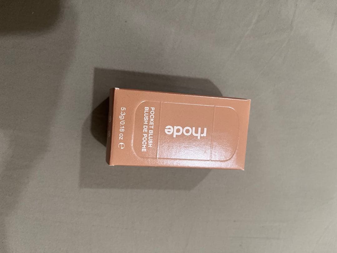 リップグロス castle  peptide lip tint/pocket blush