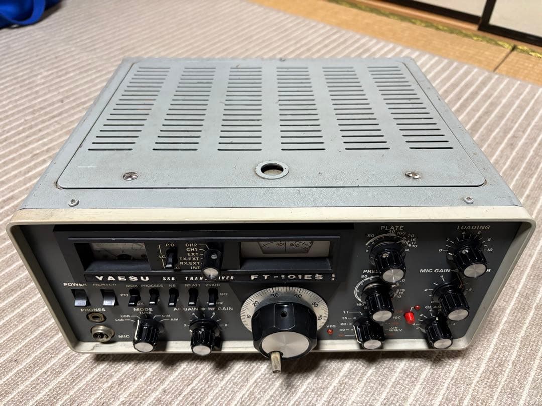 ②ヤエス　YAESU FT-101ES
