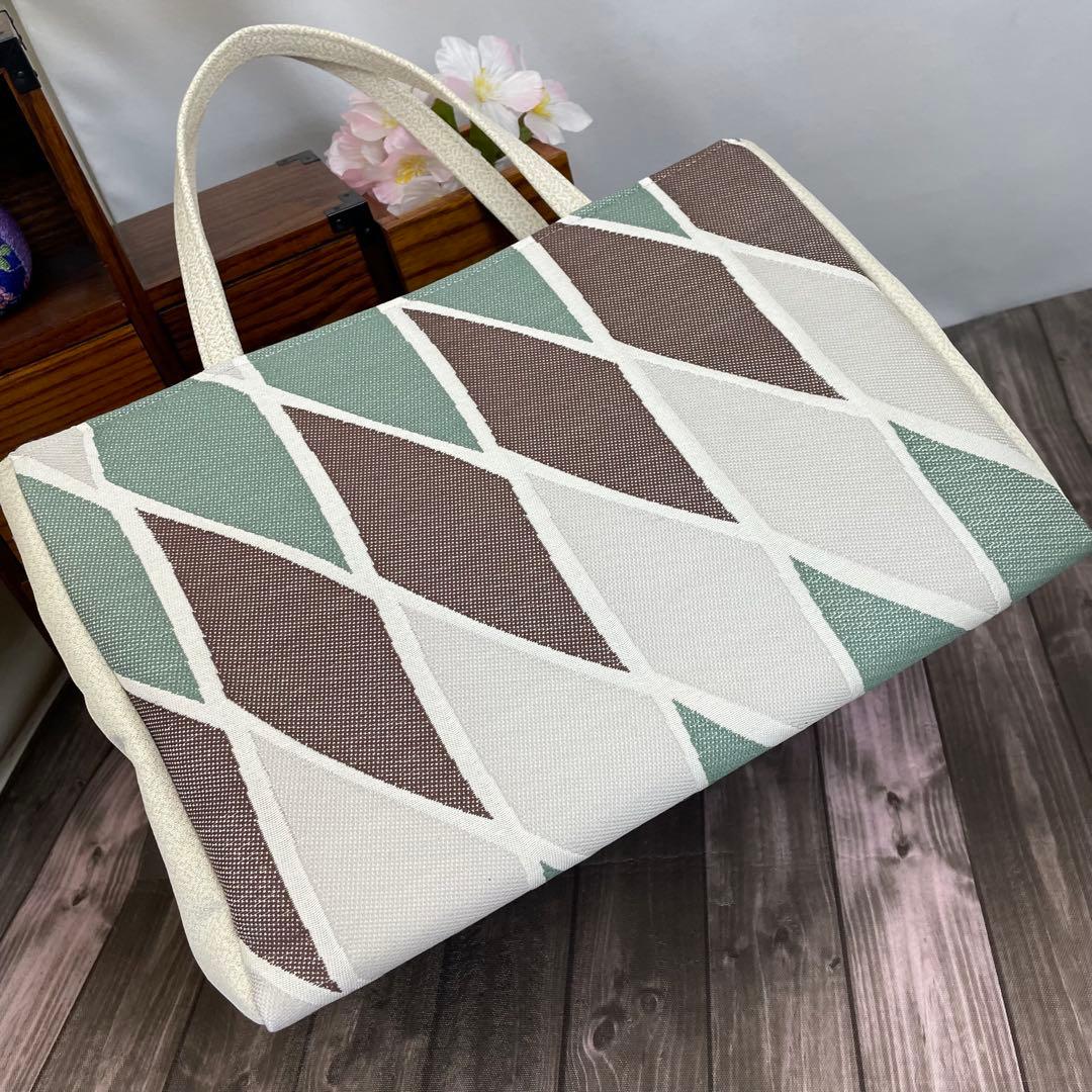 ☆2568✨初売りSALE❣️✨西陣帯地使用✨大容量手提げバッグ　新品
