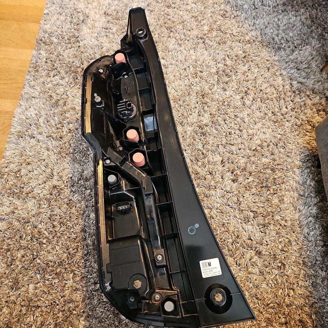 ホンダ　NBOX　JF3 JF4　右テールランプASSY