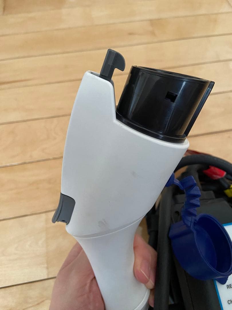 リーフ　普通充電コード
