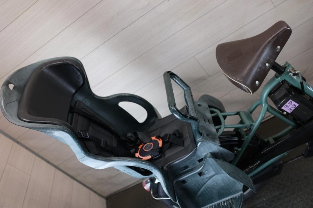 u*e様 電動自転車 BS アンジェリーノ　20インチ　3段　8.7Ah充電器あ